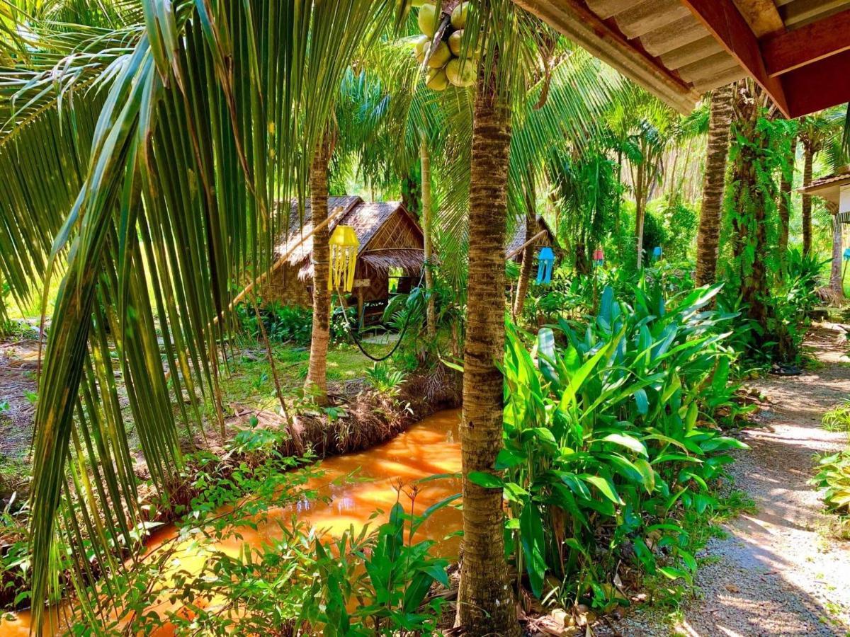 Ferienwohnung Lantacoconutgardenbungalow Ko Lanta Exterior foto